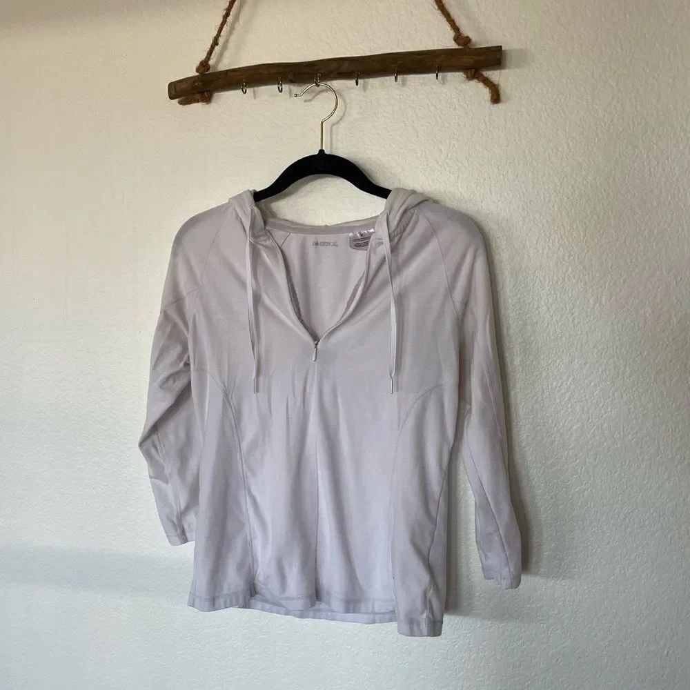 Danskin white workout top